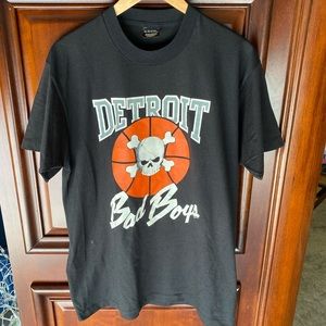 Vintage 1988 NBA Detroit Pistons “Detroit Bad Boys” Graphic Tee made in …